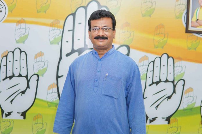 छत्तीसगढ़ पुलिस सटोरियों को पकड़ने यूपी गई तो योगी की पुलिस ने क्यों दिया संरक्षण : प्रवक्ता धनंजय सिंह ठाकुर