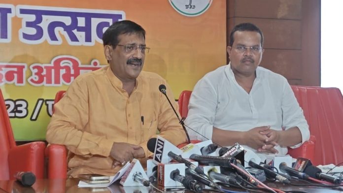 हमारा चुनाव घोषणा पत्र आदिवासियों की संस्कृति और परंपराओं की रक्षा की गारंटी देगा,