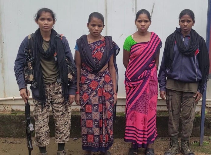 नारायणपुर में दो महिला नक्सली गिरफ्तार, पुलिस को मिली बड़ी सफलता