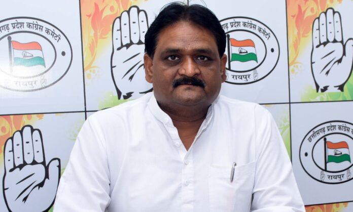 फिर से ट्रेनों को रद्द किये जाने का कांग्रेस विरोध करती है