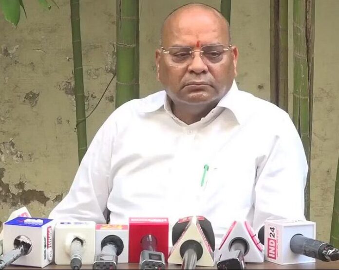 कांग्रेस के लोगों को राजनीति करने के लिए किसी मुद्दे की तलाश करनी चाहिए - चन्द्राकर