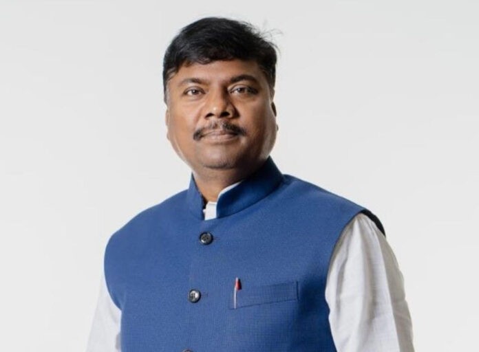 भाजपा और कांग्रेस के ‘बी टू बी’ में फर्क है : केदार कश्यप