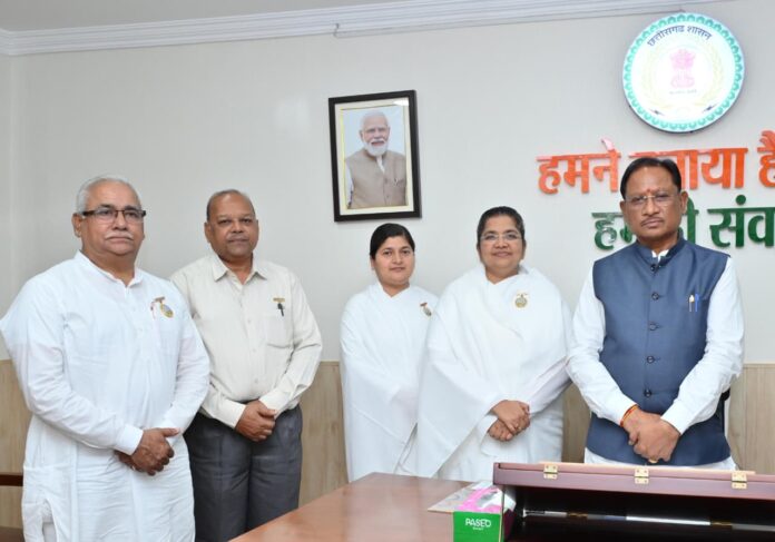 मुख्यमंत्री विष्णु देव साय से प्रजापिता ब्रह्माकुमारी ईश्वरीय विश्वविद्यालय के प्रतिनिधि मण्डल की सौजन्य मुलाकात