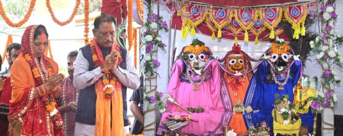 मुख्यमंत्री विष्णुदेव साय ने महाप्रभु श्री जगन्नाथ का लिया दर्शन लाभ: प्रदेश की सुख-समृद्धि और जनकल्याण की कामना की मुख्यमंत्री विष्णुदेव साय ने महाप्रभु श्री जगन्नाथ का लिया दर्शन लाभ: प्रदेश की सुख-समृद्धि और जनकल्याण की कामना की