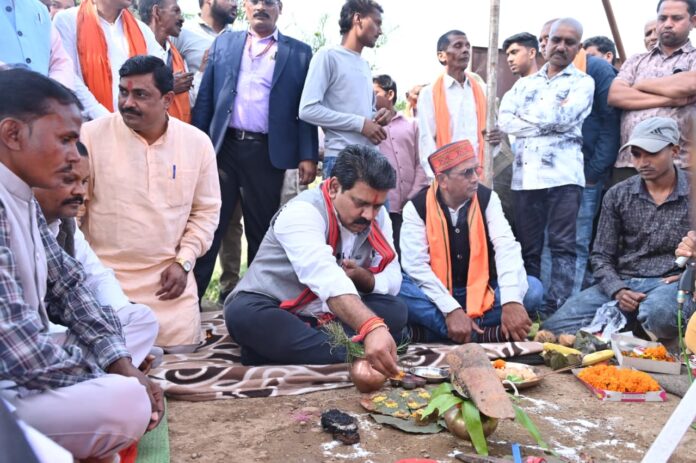 मुख्यमंत्री ग्राम गौरव पथ योजना से ग्रामीण अधोसंरचना हो रही सुदृढ़ – उपमुख्यमंत्री विजय शर्मा