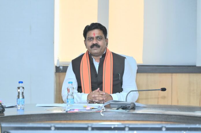 गृह विभाग के बजट निर्माण हेतु उपमुख्यमंत्री विजय शर्मा की अध्यक्षता में बैठक का हुआ आयोजन