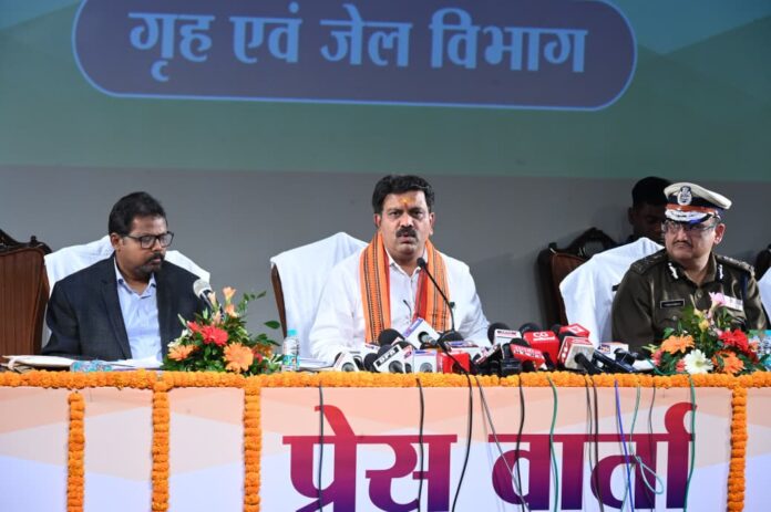 बस्तर की शांति के लिए सरकार प्रतिबद्ध - उपमुख्यमंत्री शर्मा