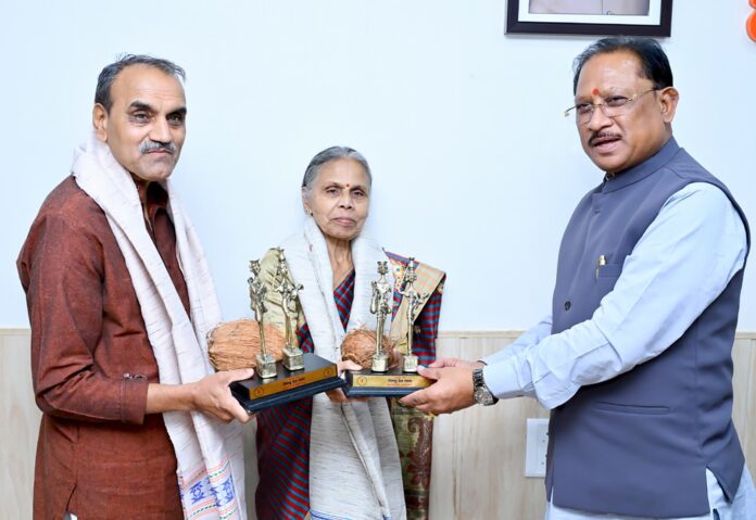 बस्तर और जनजातीय समाज के लिए चार दशक का समर्पण मानवता की असाधारण मिसाल : मुख्यमंत्री साय