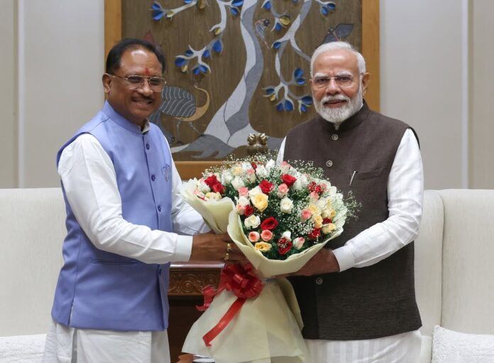 प्रधानमंत्री नरेंद्र मोदी के नेतृत्व में सेवा, सुशासन और जनकल्याण के 12 वर्ष पूर्ण : मुख्यमंत्री साय ने दी बधाई