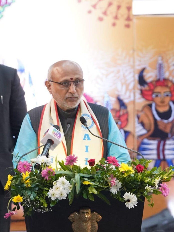नक्सलवाद और भय से मुक्त होकर प्रगति व संभावनाओं की नई राह पर छत्तीसगढ़ : उपराष्ट्रपति सी. पी. राधाकृष्णन