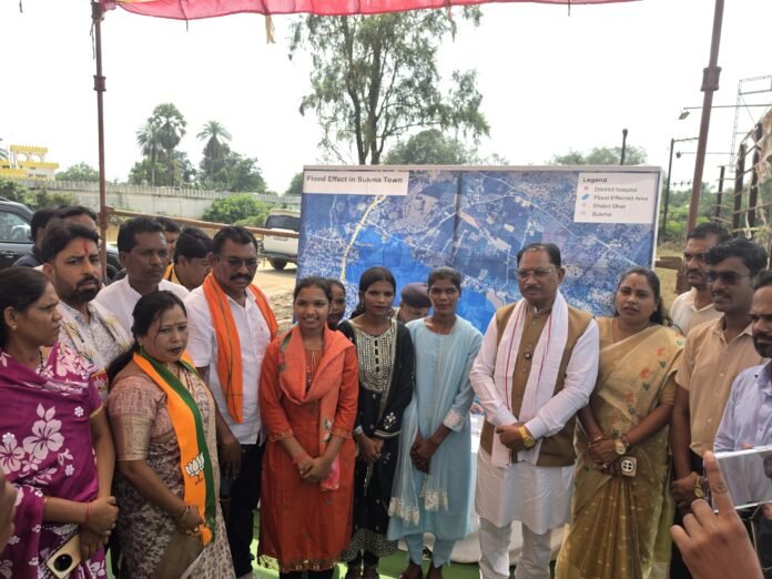सुकमा में बाढ़ पीड़ितों के बीच पहुंचे मुख्यमंत्री विष्णुदेव साय