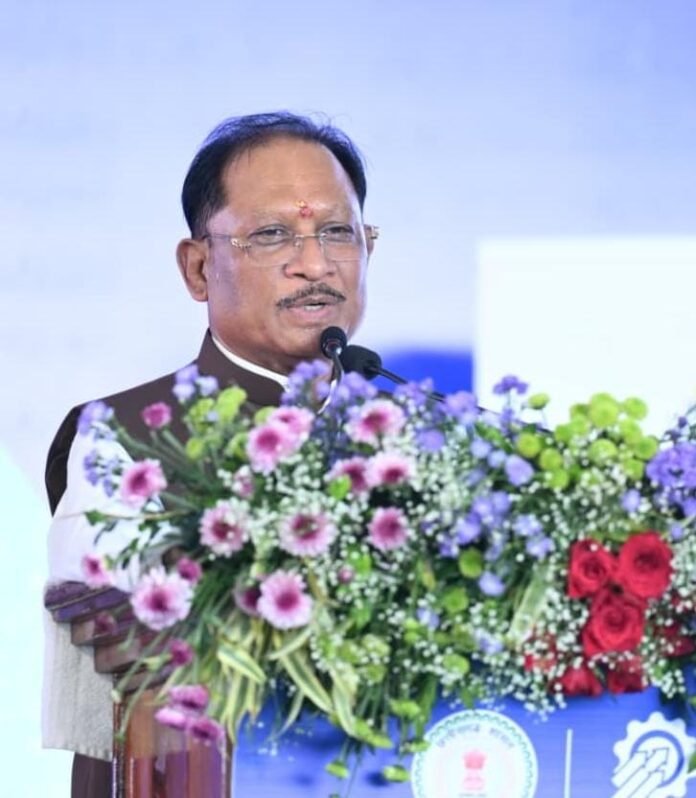 छत्तीसगढ़ में श्रम आधारित उद्योगों को बढ़ावा देकर युवाओं के लिए रोजगार के नए अवसर सृजित कर रही सरकार : मुख्यमंत्री विष्णु देव साय